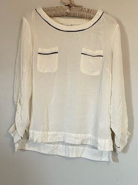 Jaclyn Smith Cream Blouse with Navy Trim